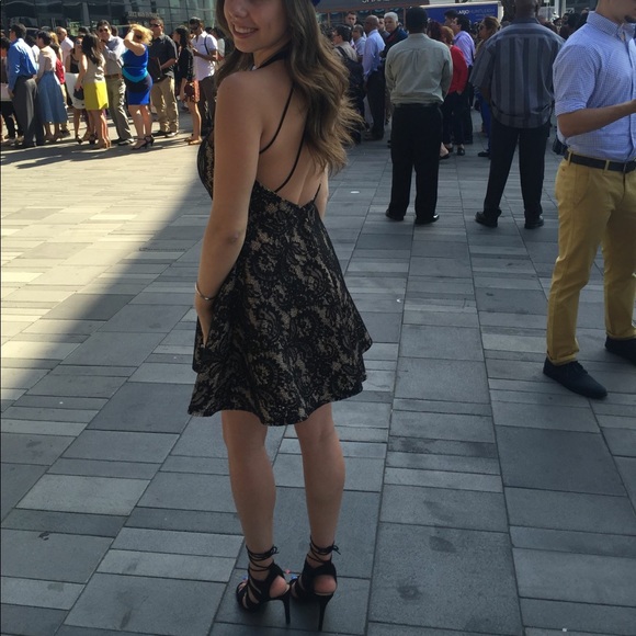 High neck Black / nude lace cocktail dress! - Picture 4 of 4